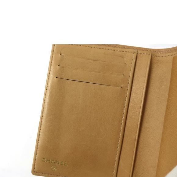 Chanel Wallet Beige Leather Bi-Fold - Picture 10 of 10